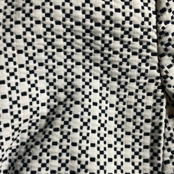 Apt. 9 EUC long coat with pockets and hidden buttons size 10 - Picture 4 of 12